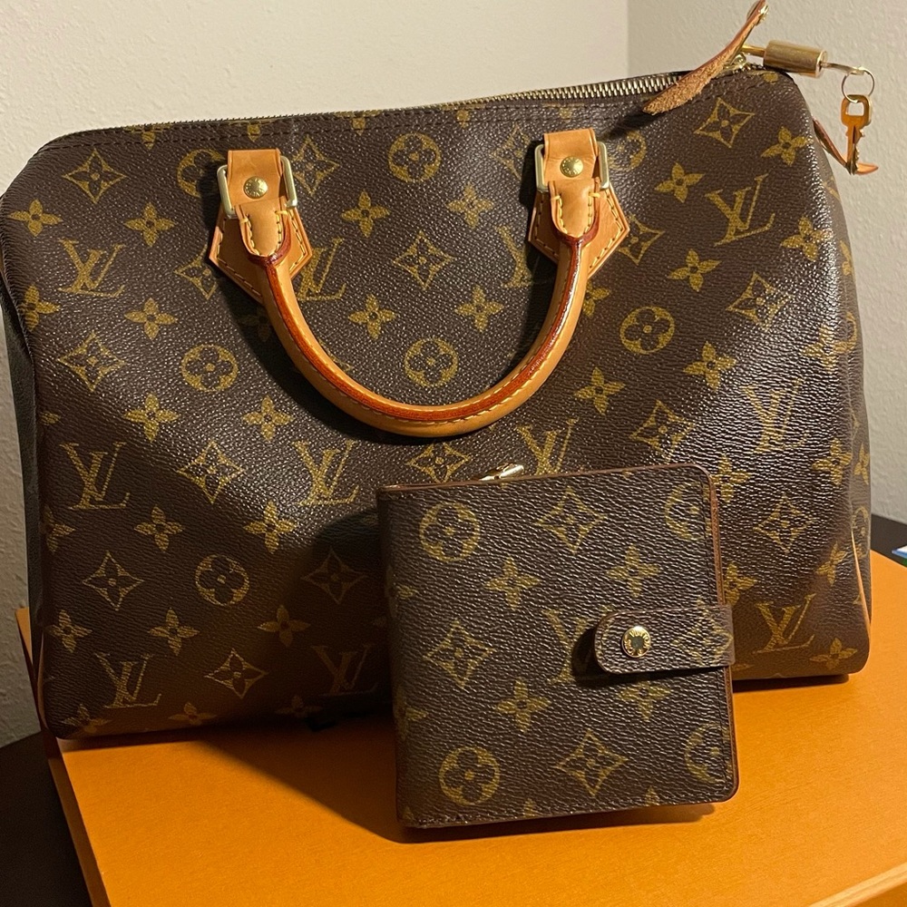 Authentic LV Speedy 30 with free authentic wallet